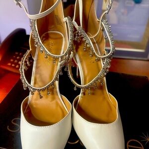 Shoe Dazzle Patent Leather Faux-Fur Trim Heel